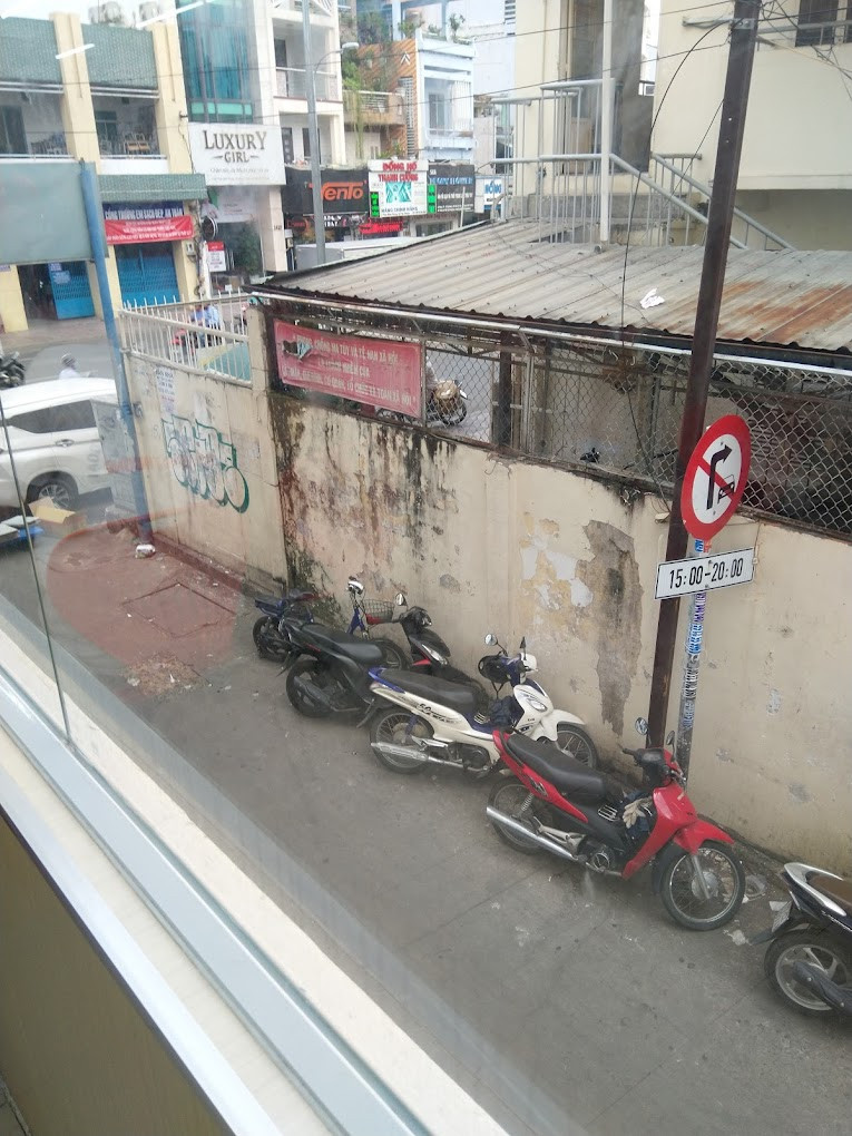 Cho thuê căn góc 2MT Phan Đình Phùng, P15. Quận Phú Nhuận.